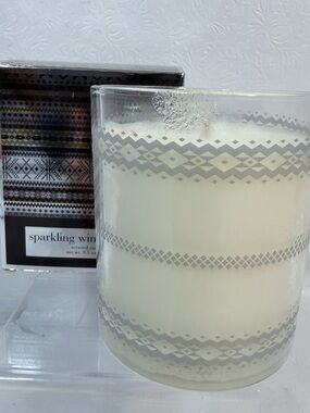 ED on Air by Best sparkling winter berries candle